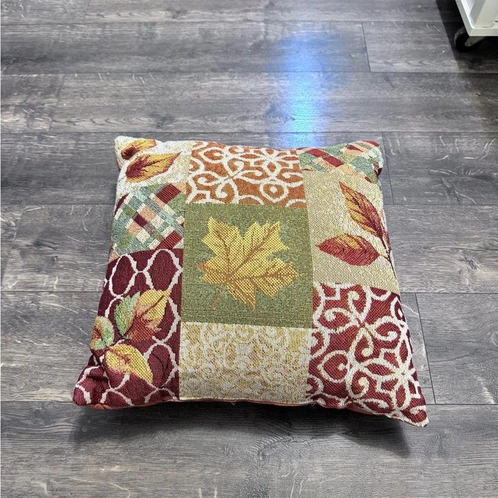 Throw Pillow With‎ Fall Theme